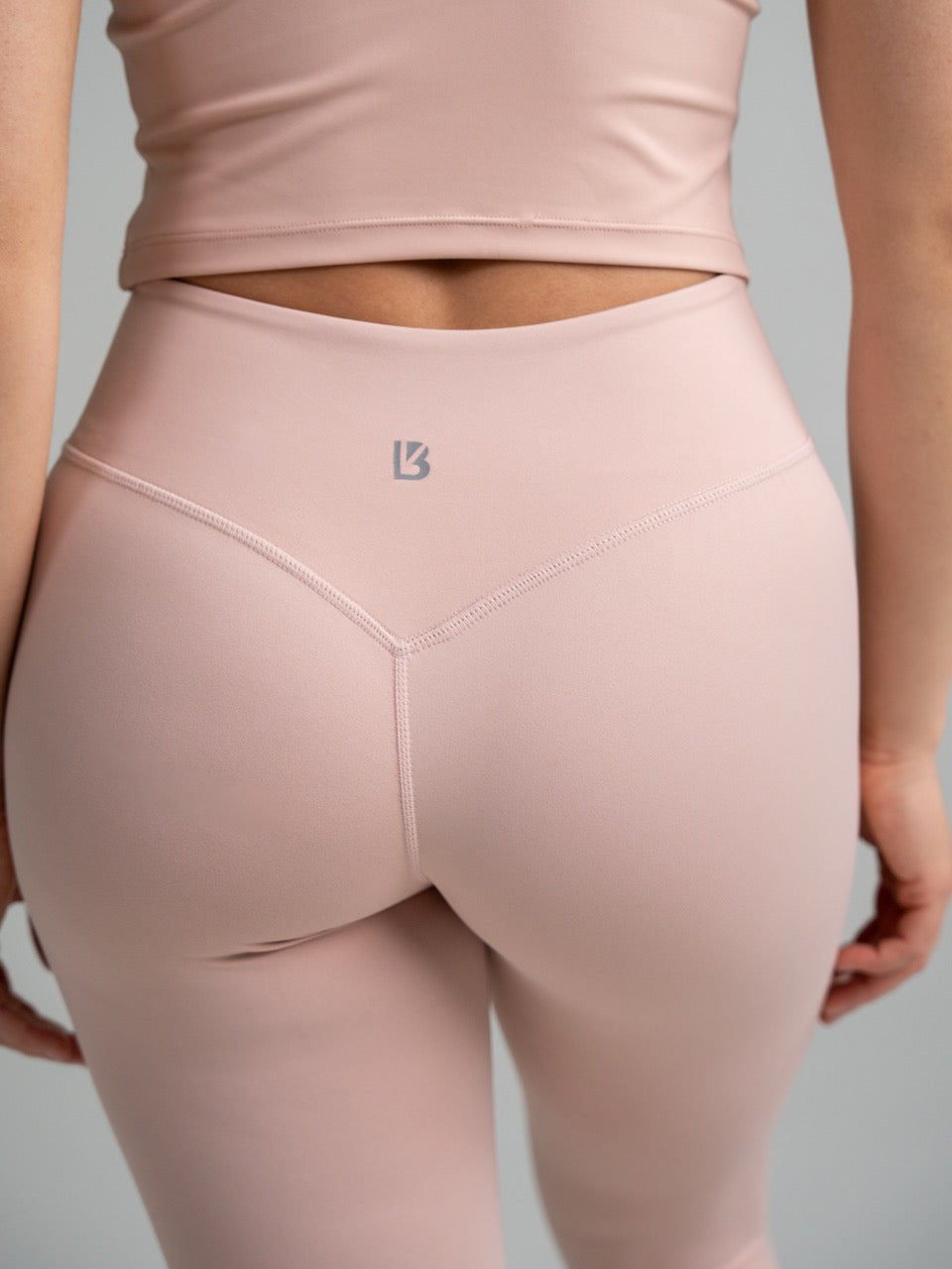 Rebel Impact Legging - Strawberry Milk