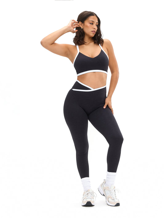 Dream Heather Contrast Sports Bra - Black and White