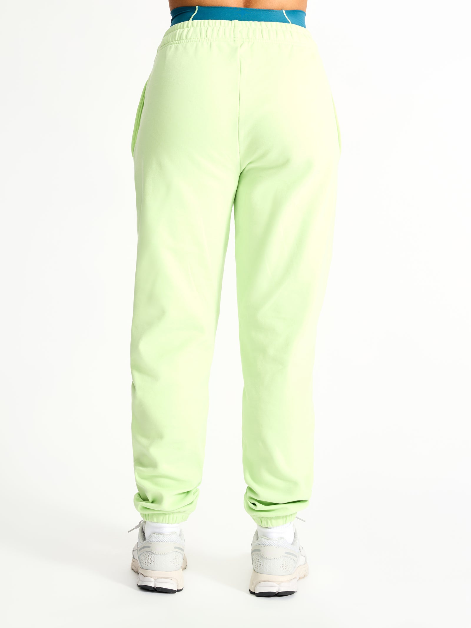 Boyfriend Cloud Jogger - Lima Bean