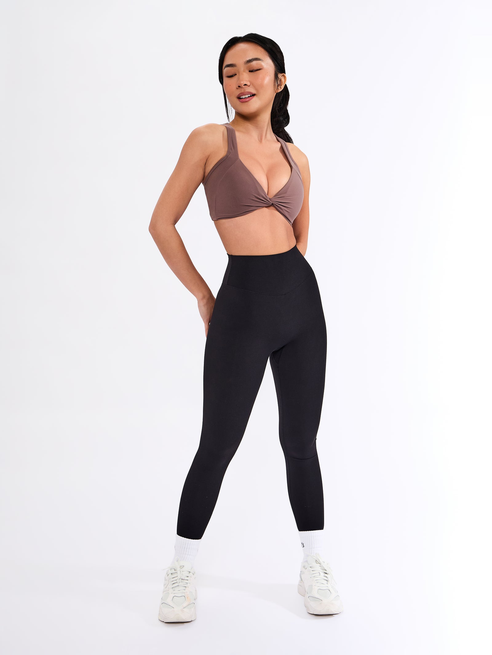 Twisted Curve Sports Bra - Mocha Berry