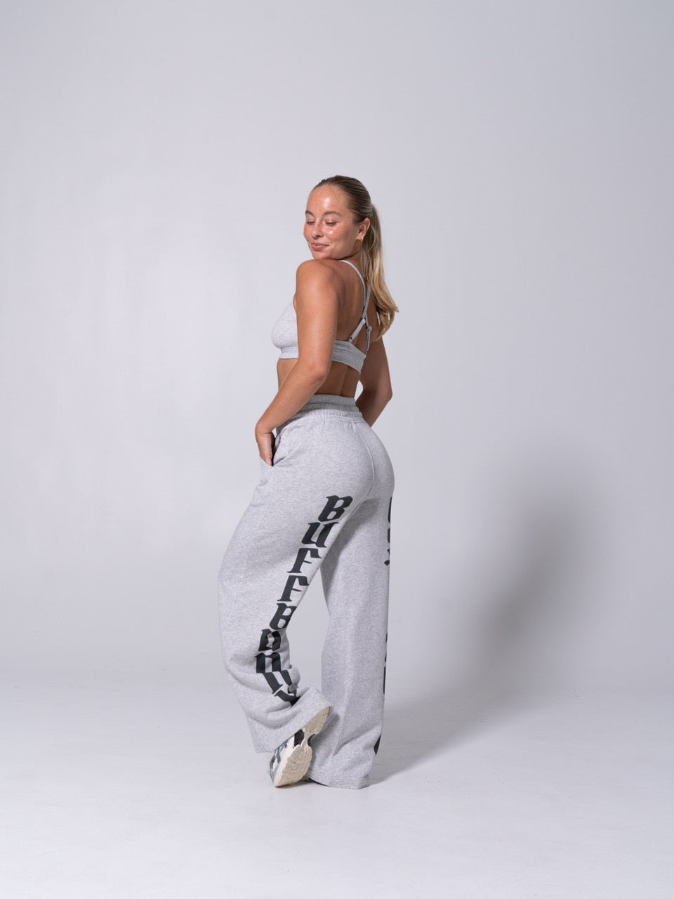 Layers Straight Leg Sweatpant - Heather Grey