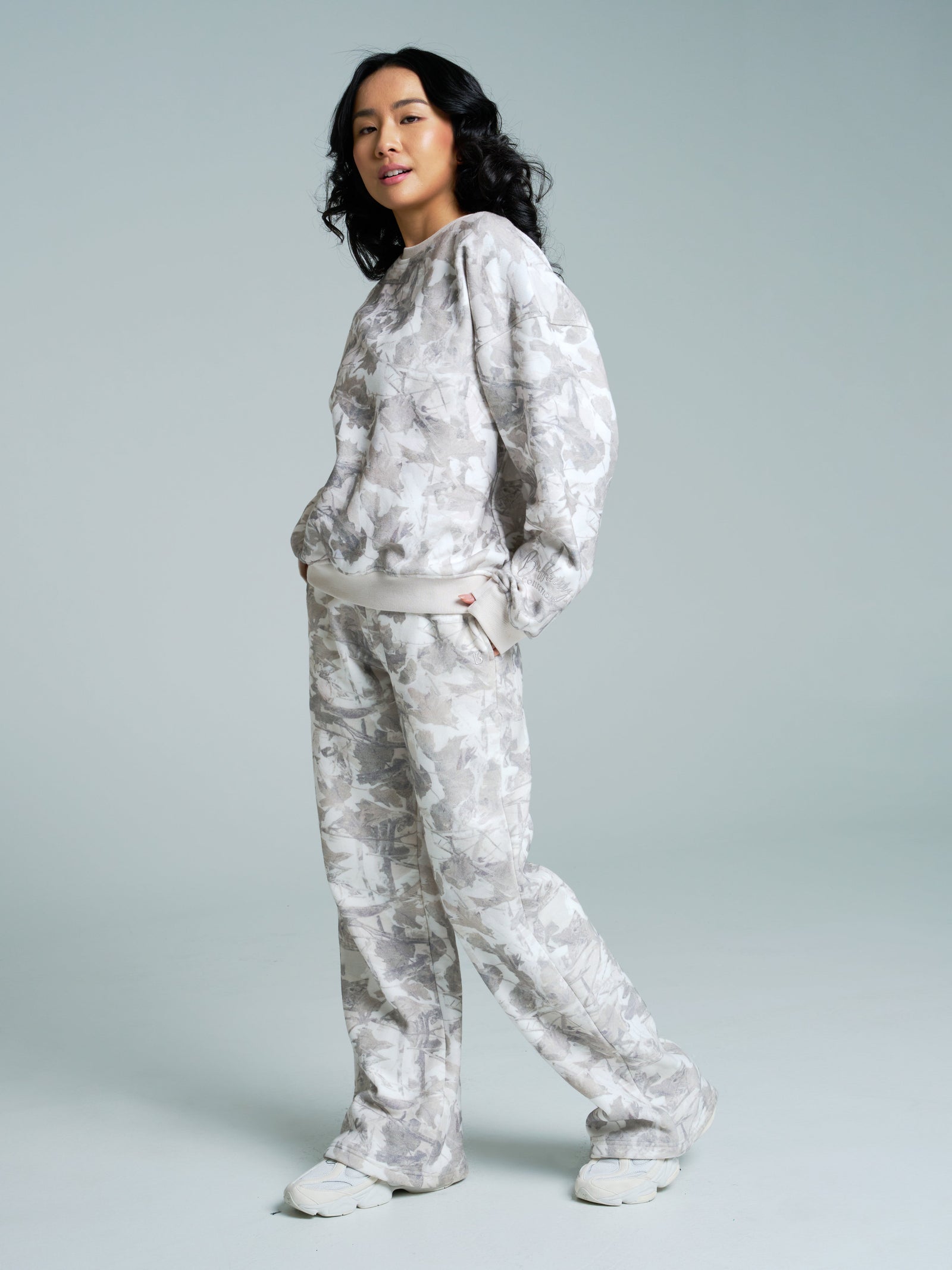 Plush Fleece Crew Pullover - Snow Camo