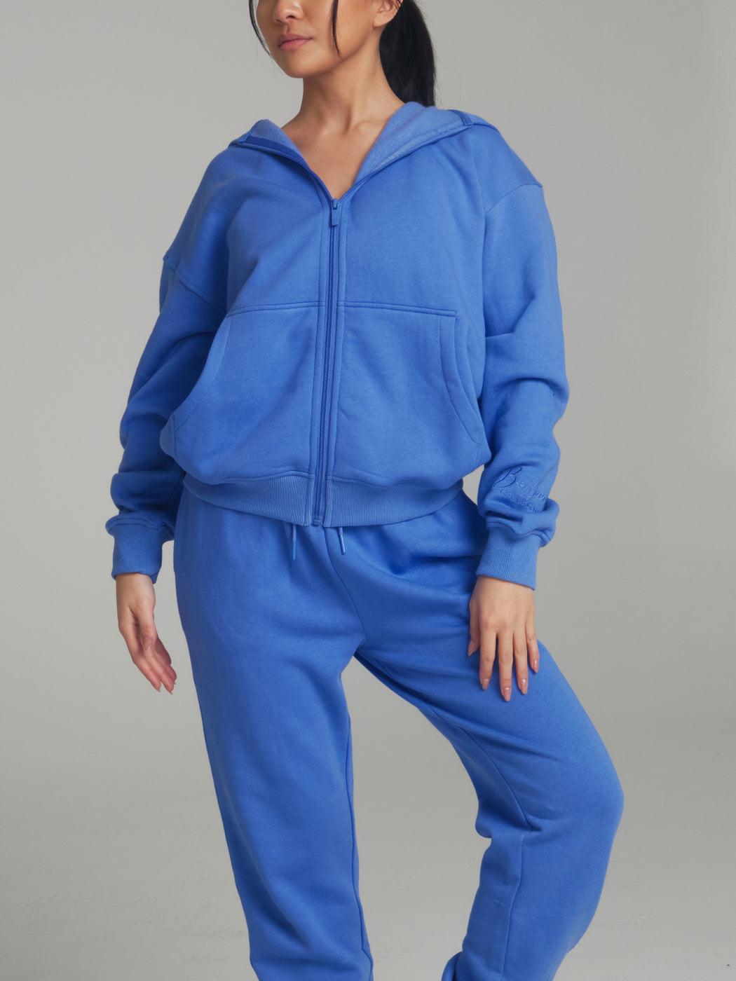 **PREORDER** Threads Zip Hoodie - Azul