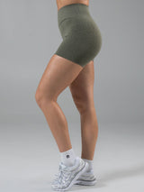 Thumbnail 2 of Snatched Seamless Short 4.5" - Gamma Green, 2 of 5