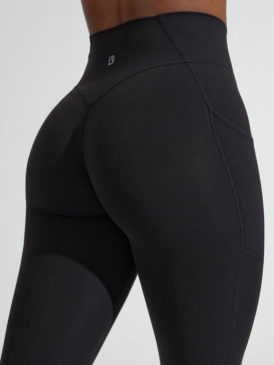 Contour Pocket Legging - Onyx Black