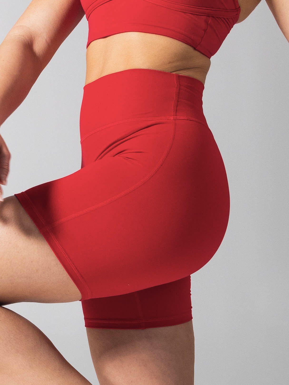 Legacy Short 6" - Lipstick Red