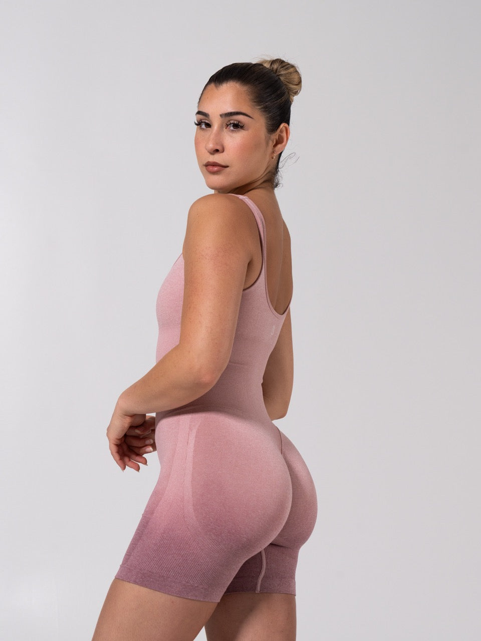 **PREORDER** Miracle Scrunch Seamless Bodysuit 5" - Heather Rose Ombre