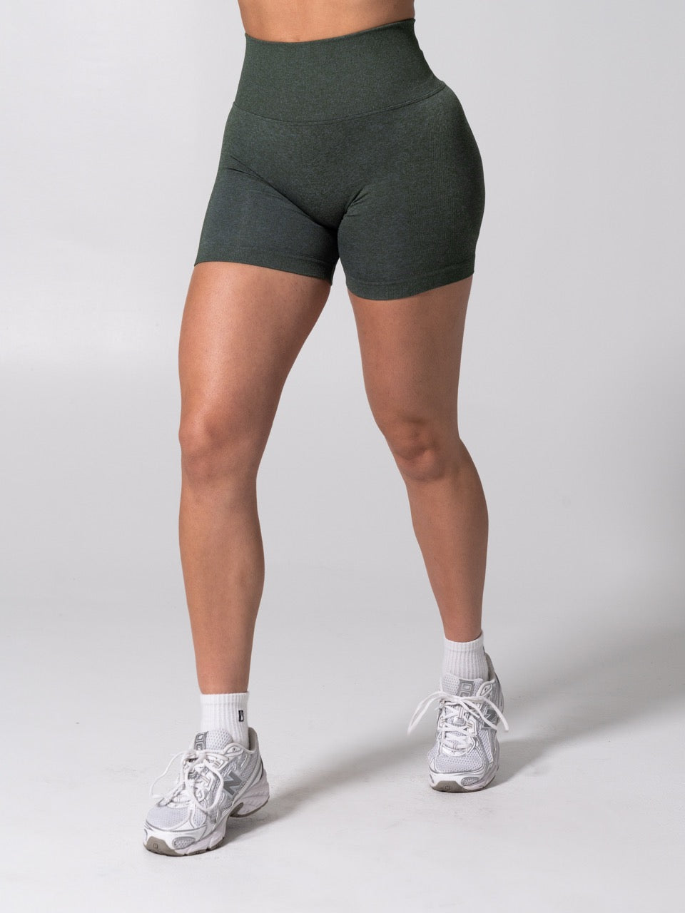 **PREORDER** Miracle Seamless Short 4.5" - Heather Limon Pepino