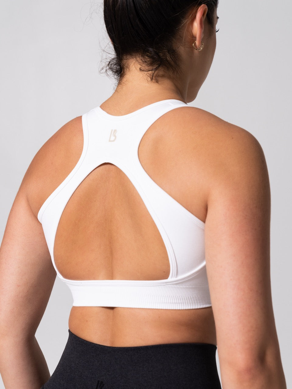 **PREORDER** Vida Seamless Sports Bra - White