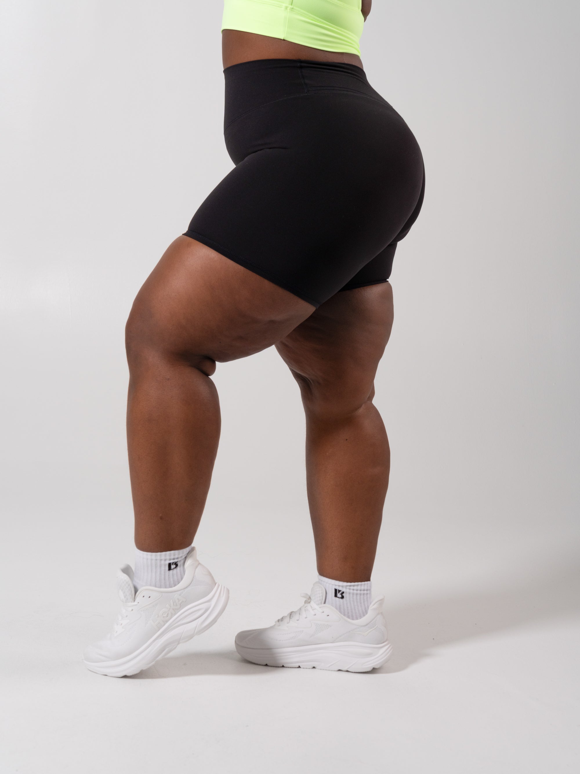 Micro Legacy Short 6" - Onyx Black