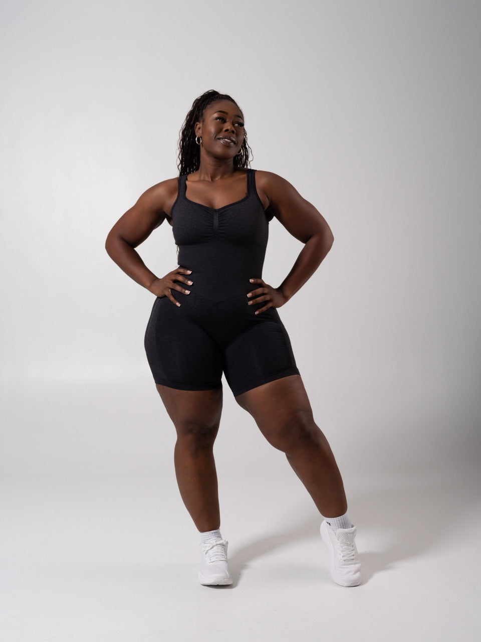 **PREORDER** Miracle Scrunch Seamless Bodysuit 5" - Heather Charcoal