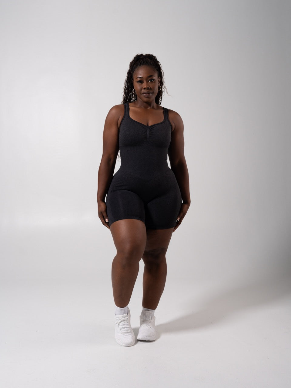 **PREORDER** Miracle Scrunch Seamless Bodysuit 5" - Heather Charcoal
