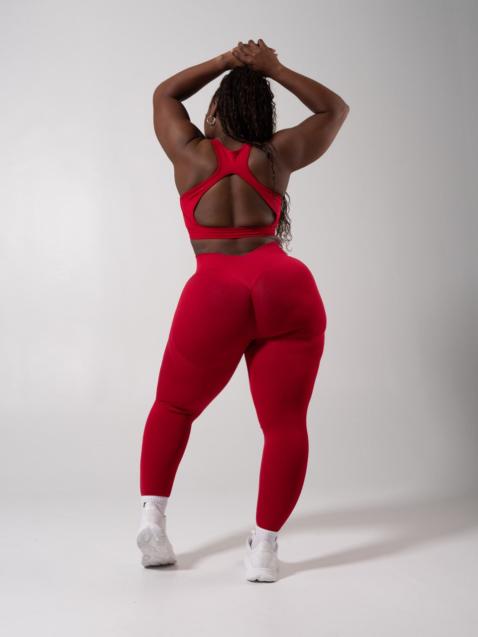 **PREORDER** Vida Seamless Sports Bra - Heather Lipstick Red