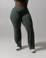 Thumbnail 1 of Poshknit Straight Leg Pant - Limon Pepino, 1 of 5