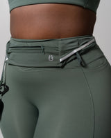 Thumbnail 2 of Story Running Belt - Limon Pepino, 2 of 11