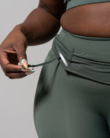 Thumbnail 10 of Story Running Belt - Limon Pepino, 10 of 11